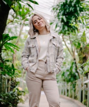 Ralie check jacket. Beige sand