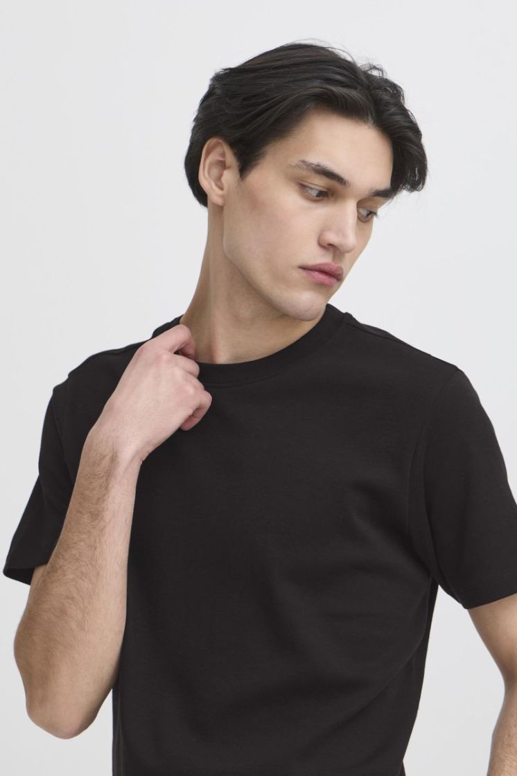 Nilo Tee Black